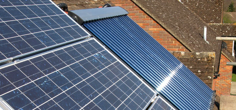 تفاوت نیروگاه خورشیدی فتوولتائیک و نیروگاه خورشیدی حرارتی