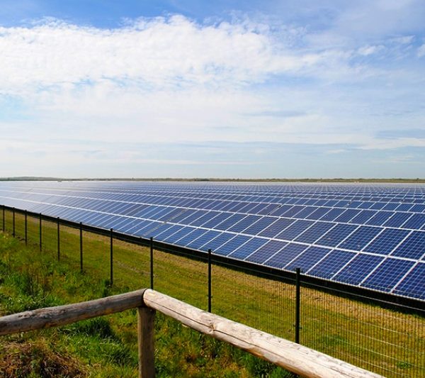 نیروگاه خورشیدی 60 مگاواتی که در کامبوج